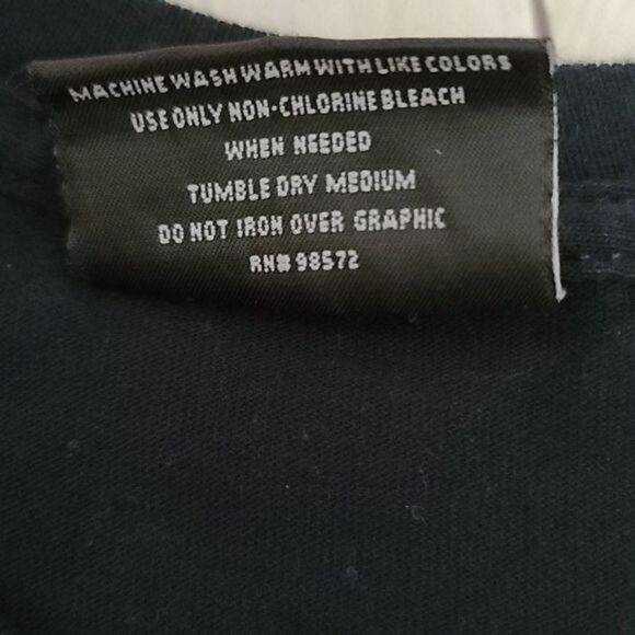 Vintage 90s Wicked Witch Halloween Black T-shirt - Picture 6 of 11